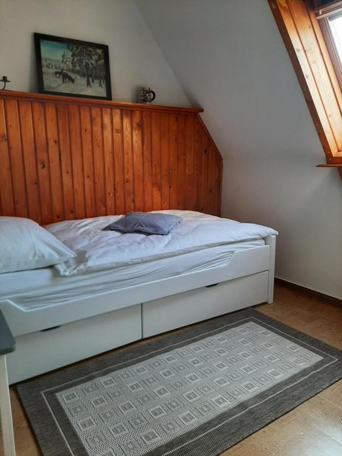 Haus Mit Ausblick 3 Schlafzimmer Wilkau-Hasslau ภายนอก รูปภาพ